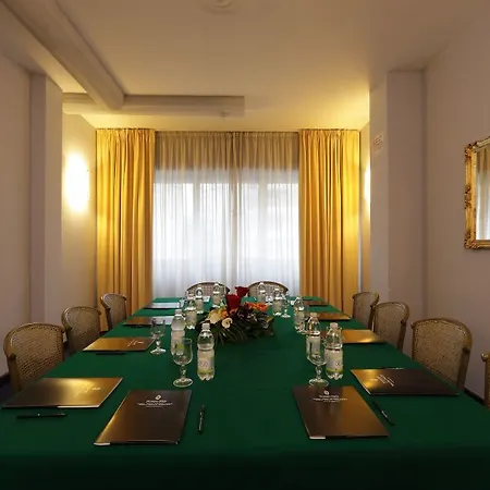 Hotel Western Chc 4*