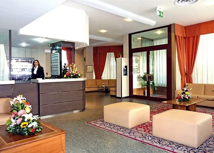 Hotel Western Chc 4*