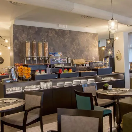 Western Chc Отель 4*